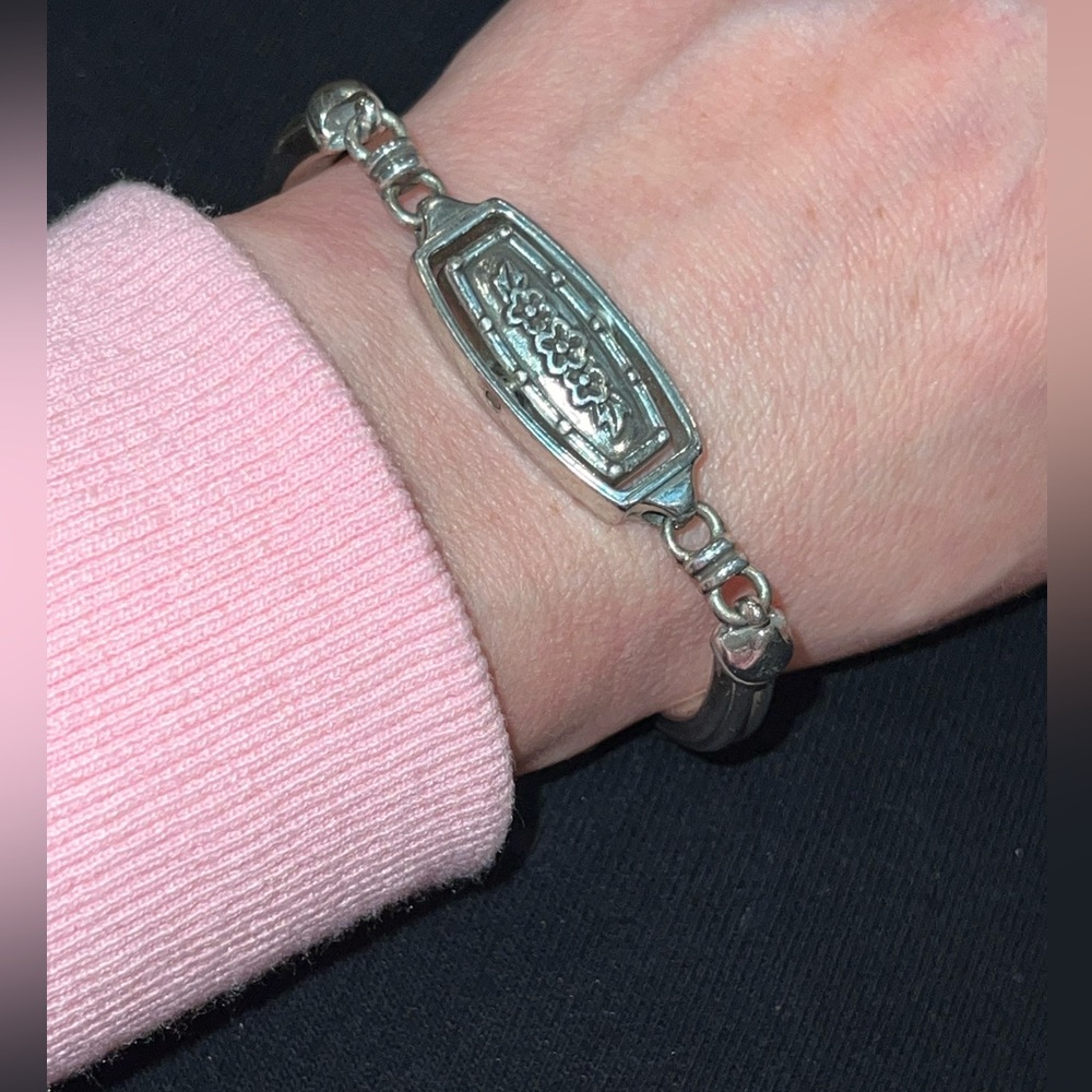 Brighton bracelet reversible middle piece flowers or design